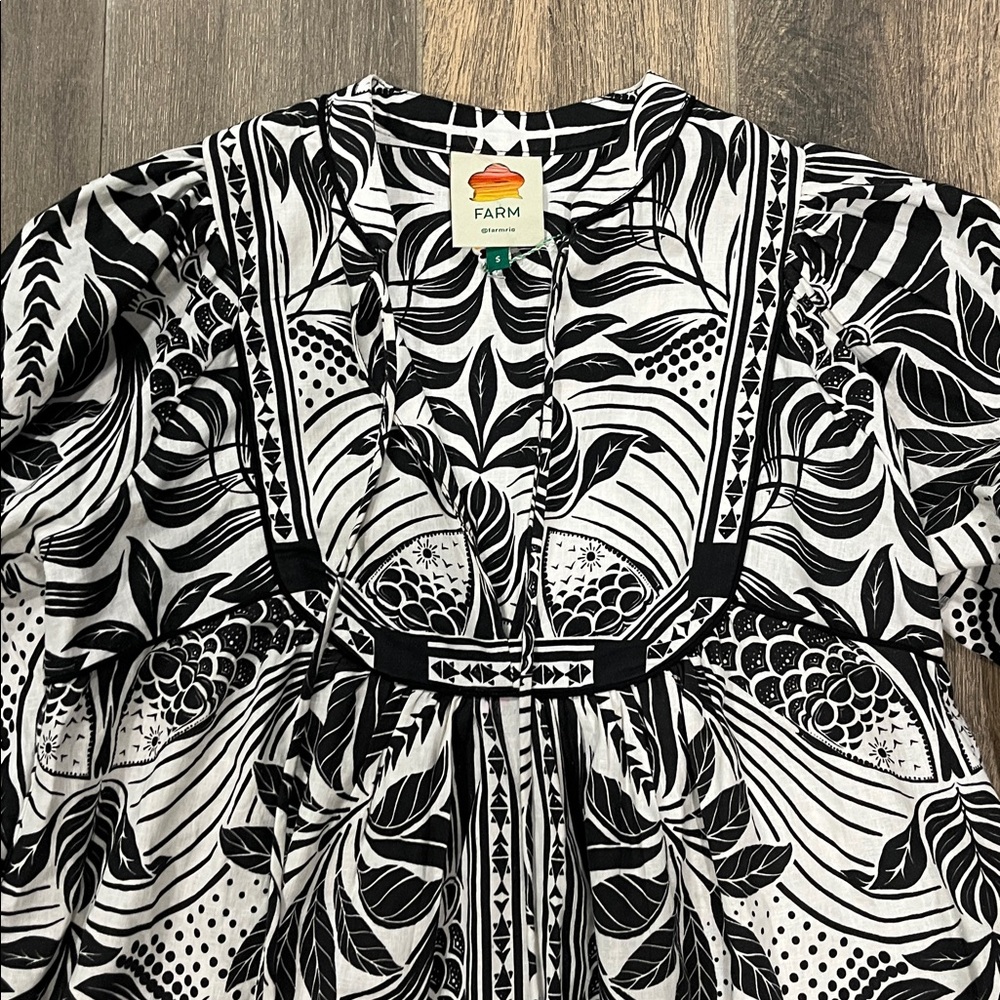 NEW FARM Rio Floral Tapestry Monochrome Long Sleeve Mini Dress Size Small - Picture 5 of 9